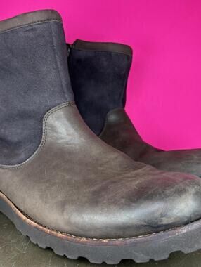 UGG Hendren TL Brown Leather Shearling Lined Waterproof Boot US 12